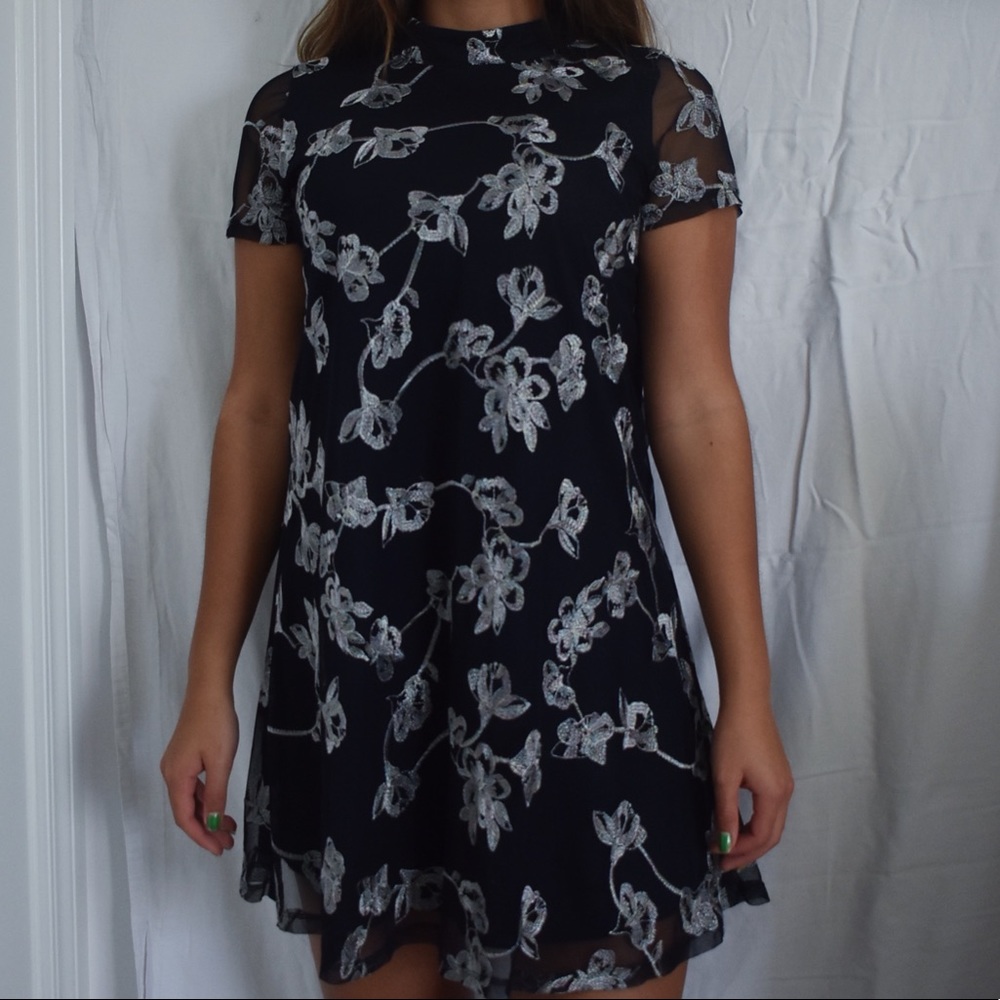 Loose Embroidered Floral Double Layer Dress